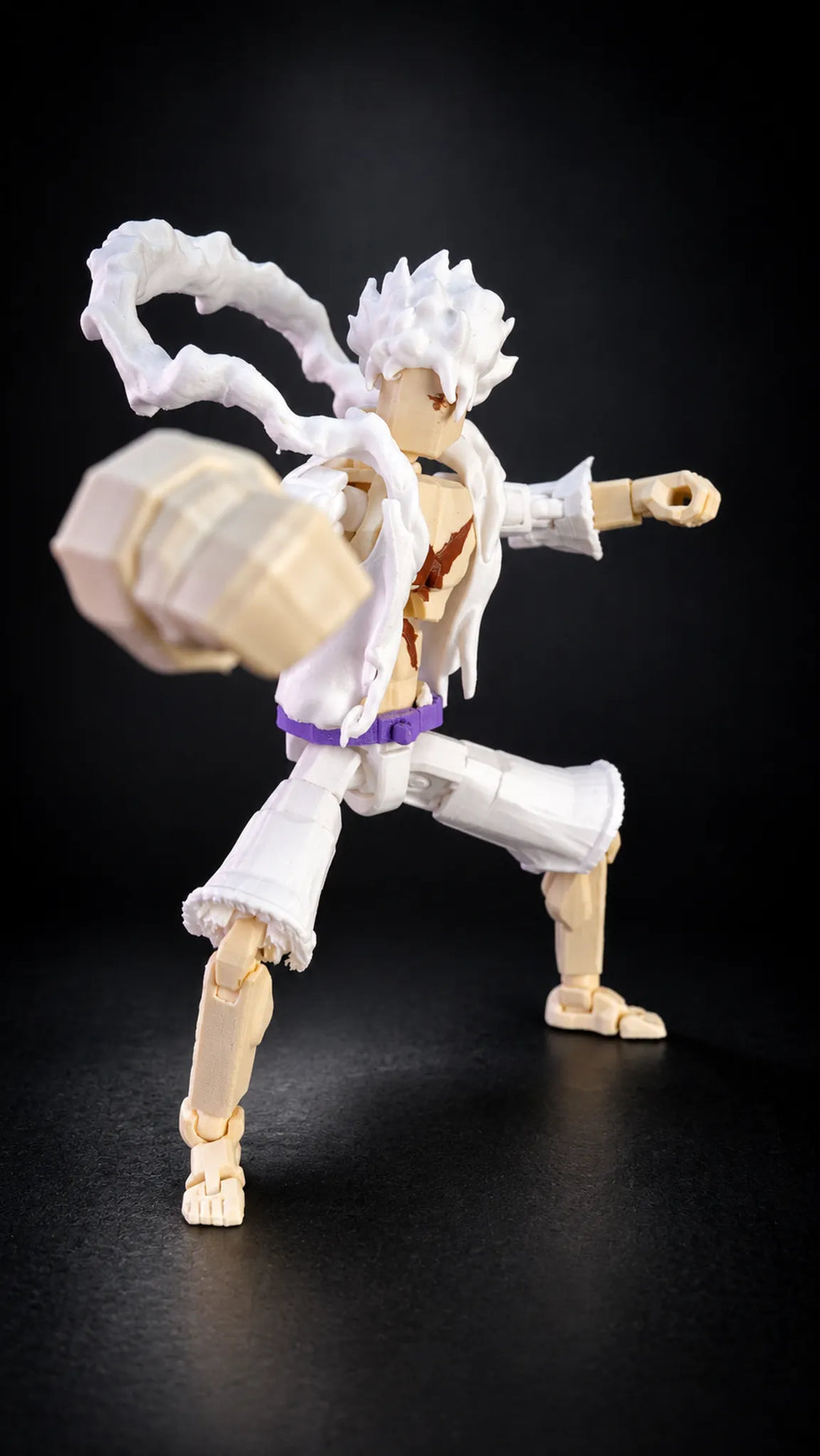 Dummy 13 Capitán Pirata 5ta Marcha figura articulada en pose de acción