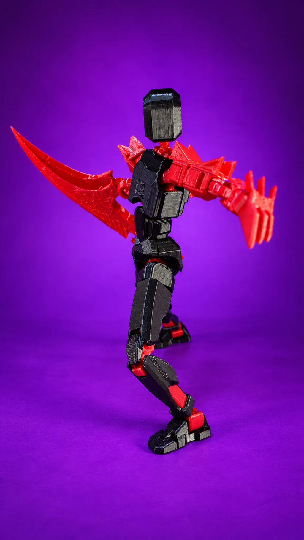 Misión 13 El Tártaro figura articulada personalizada en rojo y negro